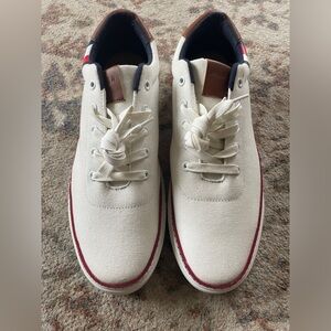 Tommy Hilfiger White Casual Sneakers